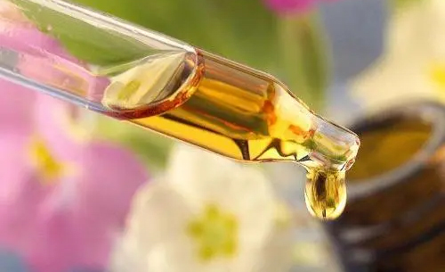 采用新鴻順基礎(chǔ)油制作的潤滑油究竟好在哪里？